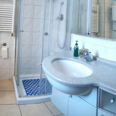 Bilocale Apartment Milan